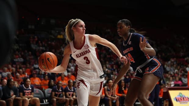 Sarah Ashlee Barker vs. Auburn